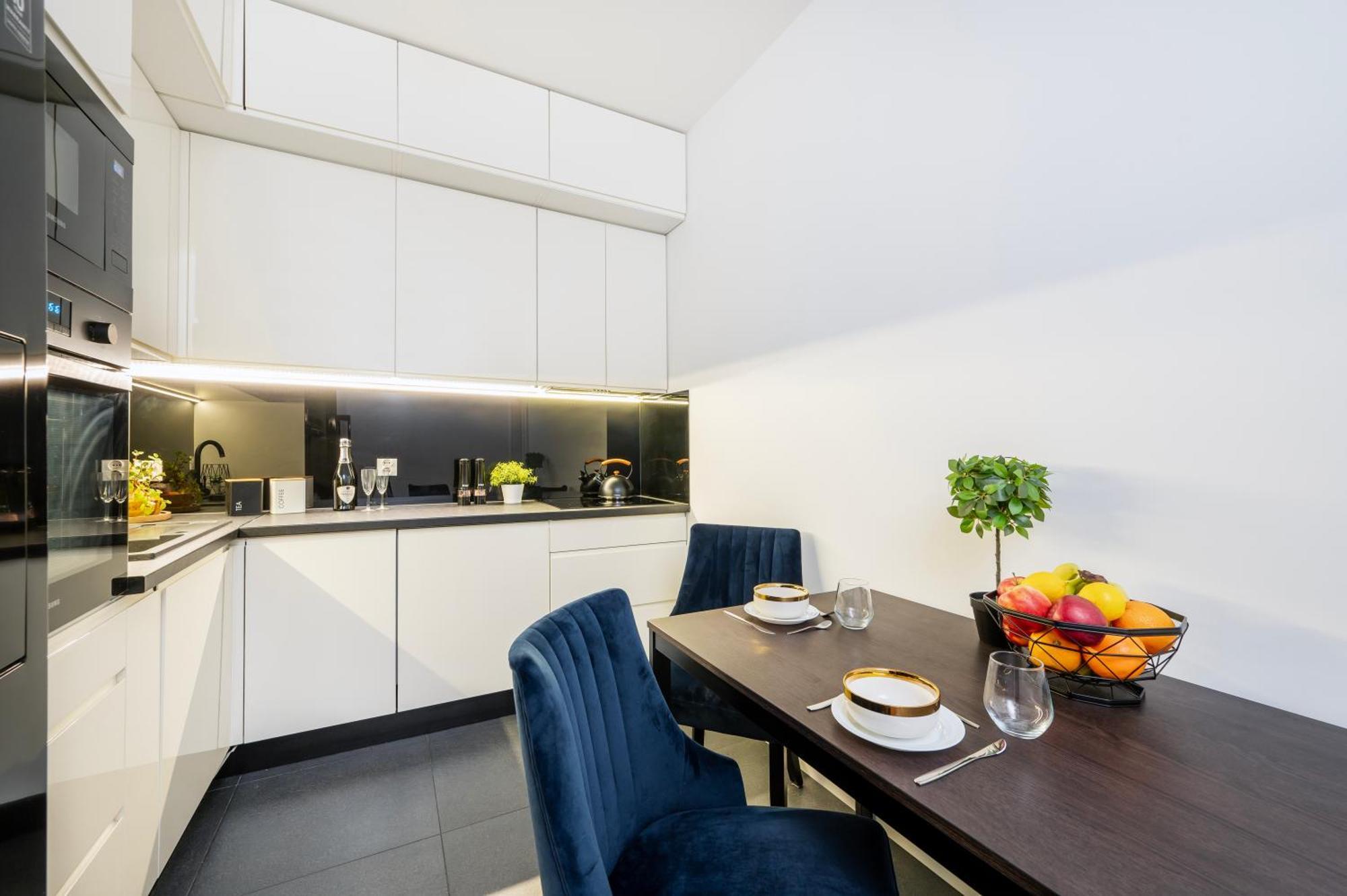 Manufaktura Residence - Apartamenty Industrial Z Parkingiem I Dwoma Lazienkami 罗兹 外观 照片