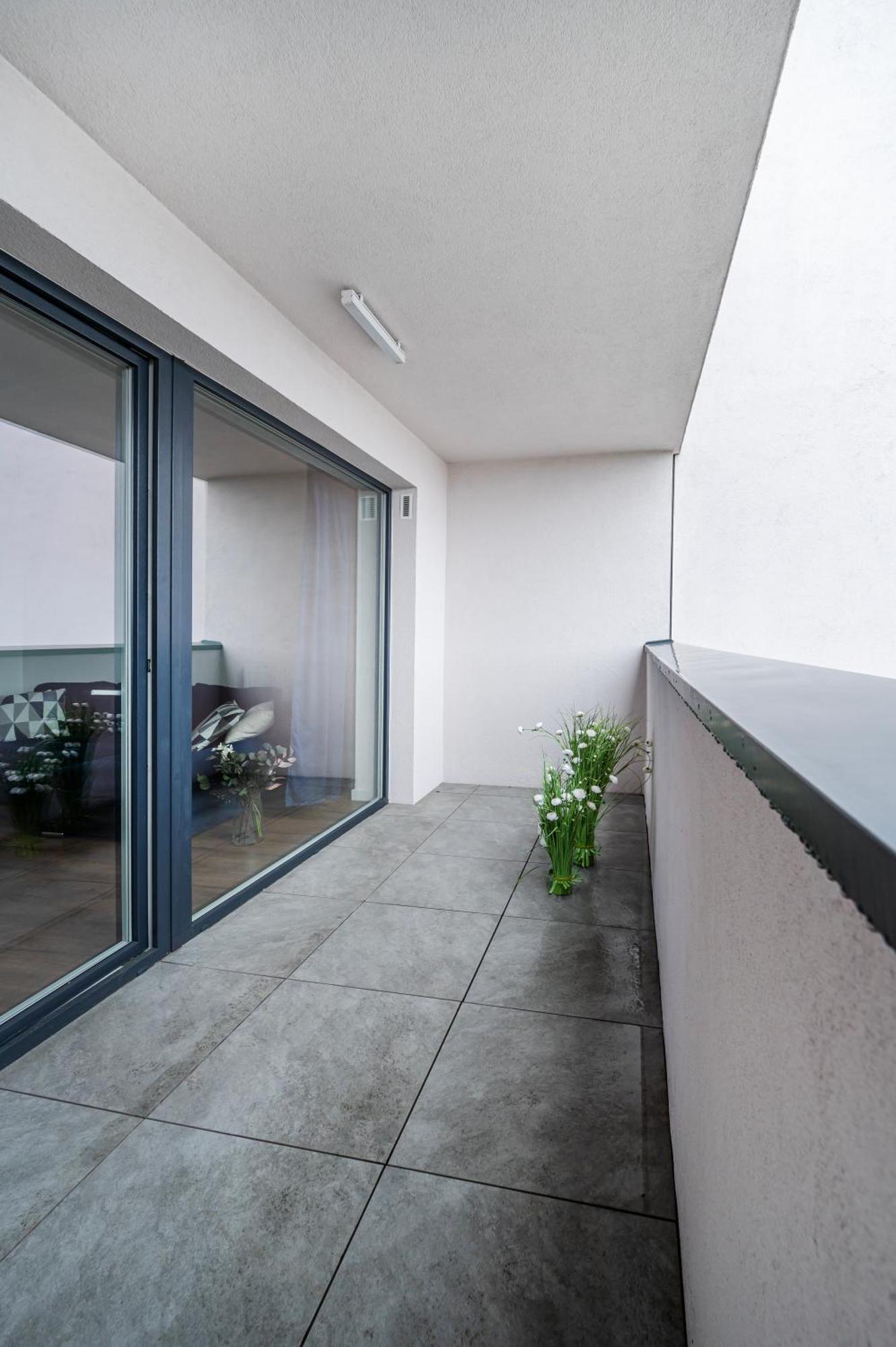 Manufaktura Residence - Apartamenty Industrial Z Parkingiem I Dwoma Lazienkami 罗兹 外观 照片