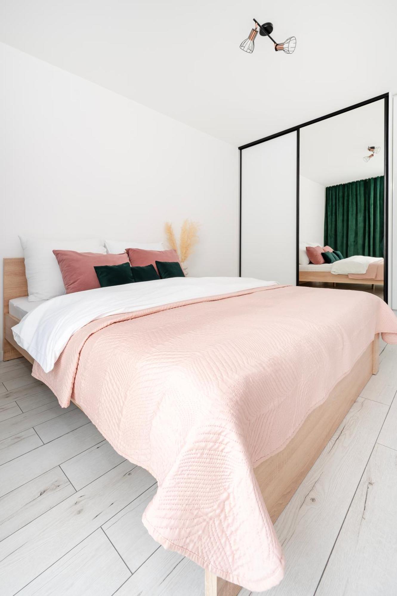 Manufaktura Residence - Apartamenty Industrial Z Parkingiem I Dwoma Lazienkami 罗兹 外观 照片